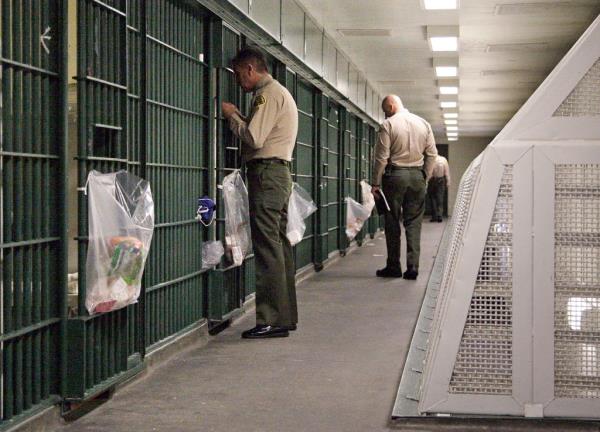 Zero bail policy takes effect in LA County.