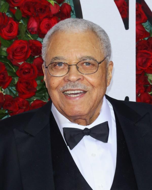 James Earl Jo<em></em>nes attends the 70th Annual Tony Awards at Beacon Theatre on June 12, 2016.