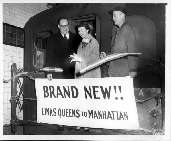 The 60th Street Tunnel co<em></em>nnection during its opening in 1955.