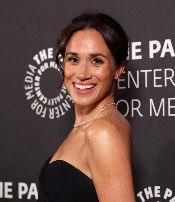 Meghan, Duchess of Sussex, smiling at the camera at the Paley Ho<em></em>nors Gala in Beverly Hills, California