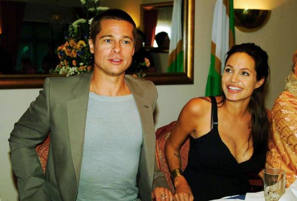 Angelina Jolie and Brad Pitt give a press co<em></em>nference 07 June 2006.