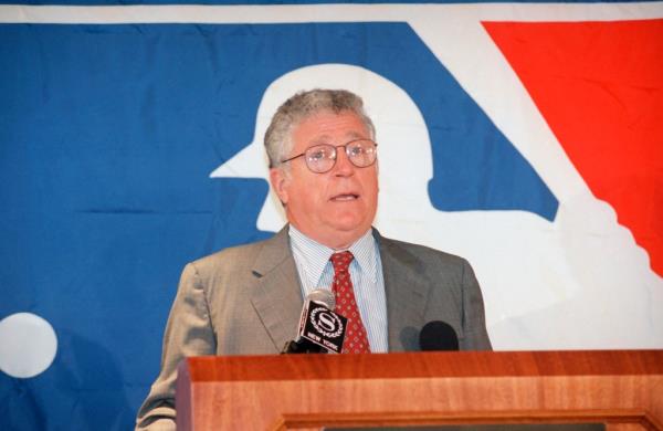 Ravitch talks to reporters a<em></em>bout the MLB ba<em></em>seball strike