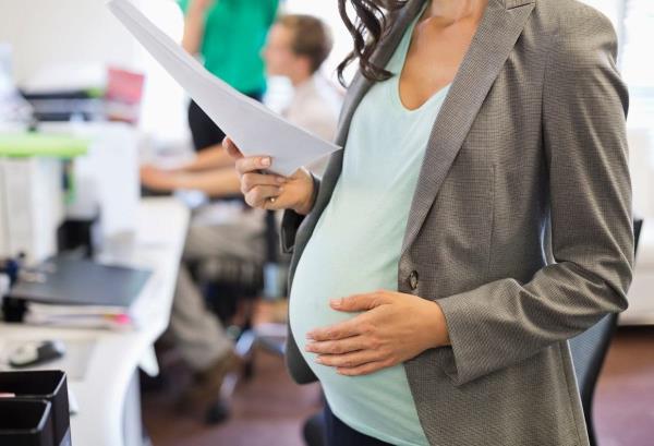 Can a pregnant woman be fired? Legally, o<em></em>nly in two cases