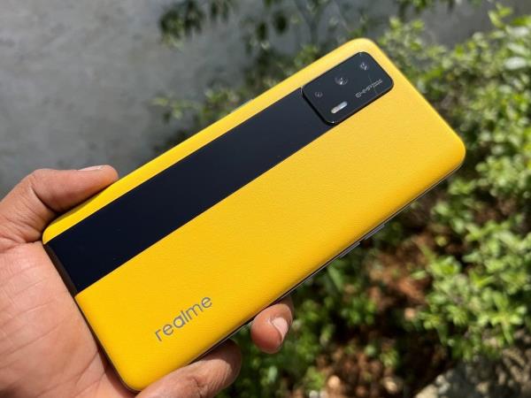 [Representatio<em></em>nal Image]Realme is expected to launch GT 5 Pro series in April in India.[In the Picture: Realme GT 5G with vegan leather-ba<em></em>sed textured shell on the back]